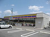 コンビニ「ミニストップまで750m」