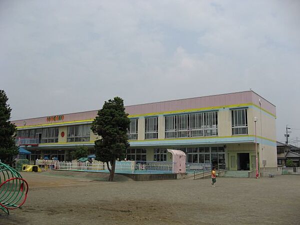 画像23:幼稚園、保育園「南保育・教育センターまで1400m」