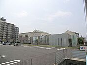 病院「さくらクリニックまで810m」