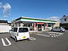 周辺：コンビニ「ファミリーマート岐阜曽我屋店まで580m」