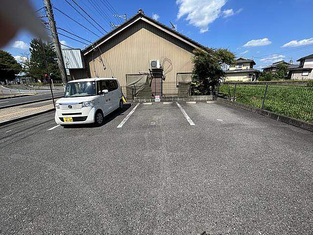4 / 10