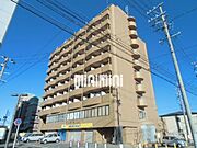 高級感あるタイル貼りマンション