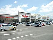 スーパー「バローまで1700m」