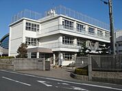 中学校「羽島市立竹鼻中学校まで2348m」