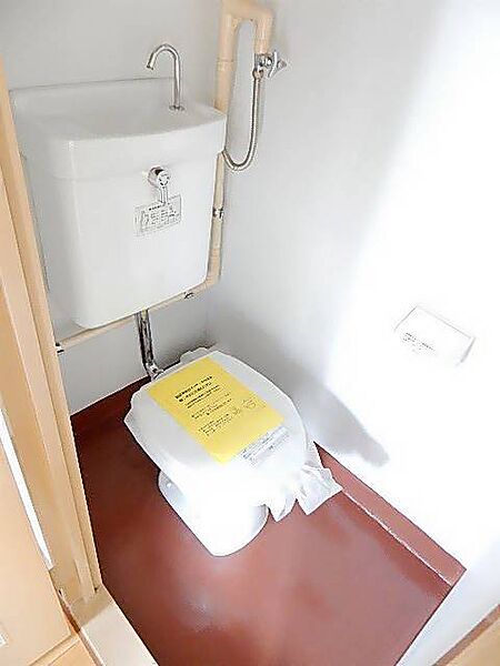 画像9:清潔感のあるトイレです。