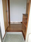 下駄箱の付いている玄関