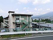 中学校「中津川市立第一中学校まで1704m」