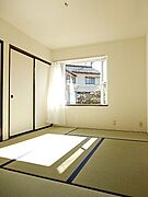 落ち着いた雰囲気の和室です