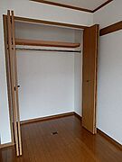 便利なクローゼットです。