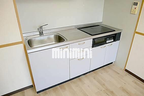 バラッド_内装_0