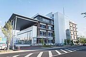 役所「多治見市役所駅北庁舎まで1061m」