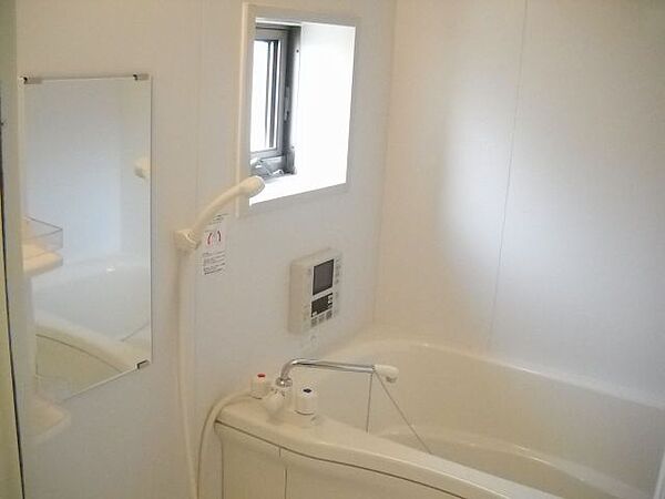 画像5:TV付きの浴室