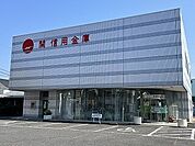 銀行「関信用金庫桜ヶ丘支店まで1192m」