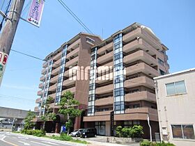 ロイヤル東海川原町  ｜ 三重県四日市市陶栄町（賃貸マンション3LDK・8階・112.11㎡） その1