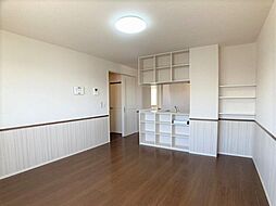 クローバー 2階2LDKのリビング/ダイニング