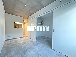 Infina四日市 302 3階1LDKのリビング/ダイニング