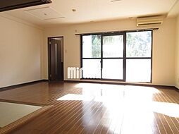 クレストール・サカクラ