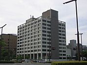 役所「四日市市役所まで524m」