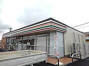 コンビニ「セブンイレブン四日市下之宮町店まで235m」