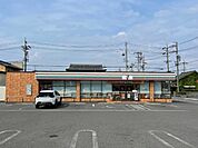コンビニ「セブンイレブン四日市蒔田2丁目店まで313m」