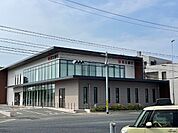 銀行「百五銀行阿倉川支店まで914m」
