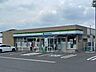 周辺：コンビニ「ファミリーマート名四亀須店まで620m」