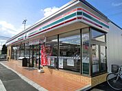 コンビニ「セブンイレブンまで200m」