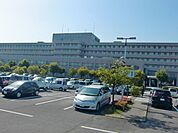 病院「鈴鹿中央総合病院まで2800m」