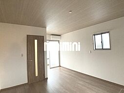 グラシアカーサ 1A 1階1LDKのリビング/ダイニング