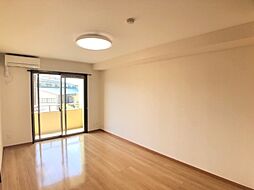 グランドパレス 2階2LDKのリビング/ダイニング