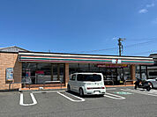 コンビニ「セブンイレブン鈴鹿寺家町店まで747m」