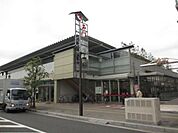 スーパー「スーパー名門まで1100m」