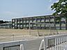 周辺：中学校「桑名市立陵成中学校まで677m」