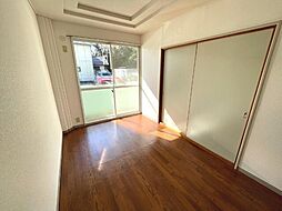 イーストバレー 1階3DKのリビング/ダイニング