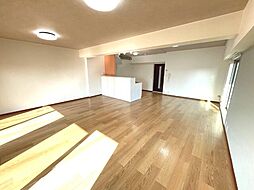 エスポア桑名 3階2LDKのリビング/ダイニング