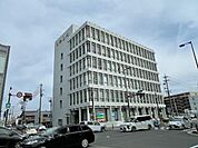 銀行「桑名三重信用金庫本店まで1282m」