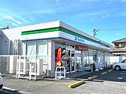 コンビニ「ファミリーマート長島インター店まで238m」