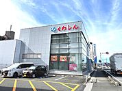 銀行「桑名三重信用金庫員弁中央支店まで2733m」