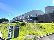 役所「いなべ市役所員弁庁舎まで587m」