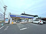 コンビニ「ローソン桑名安永店まで445m」