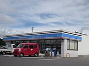 コンビニ「ローソンいなべ大安店まで339m」