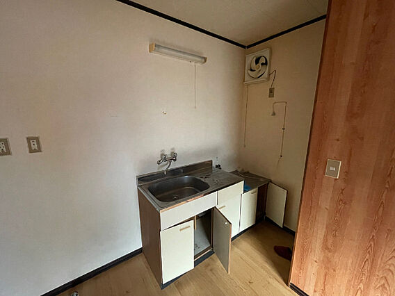 駅前アパート前田D_その他_1