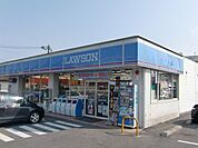 コンビニ「ローソンまで1300m」