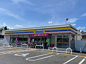 コンビニ「ミニストップ亀山関木崎店まで1696m」