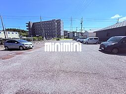 8 / 15