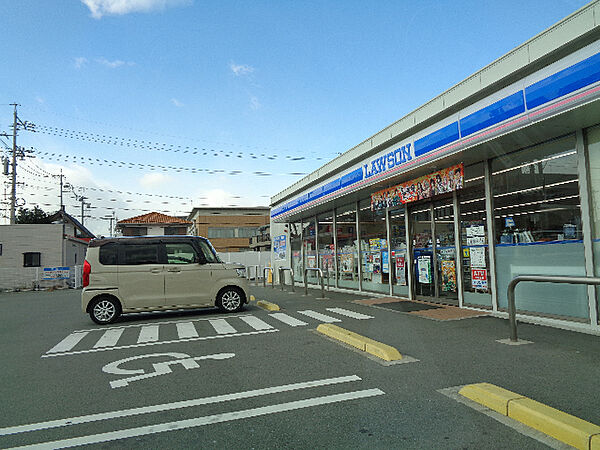 画像21:コンビニ「ローソン松阪鎌田町店まで276m」