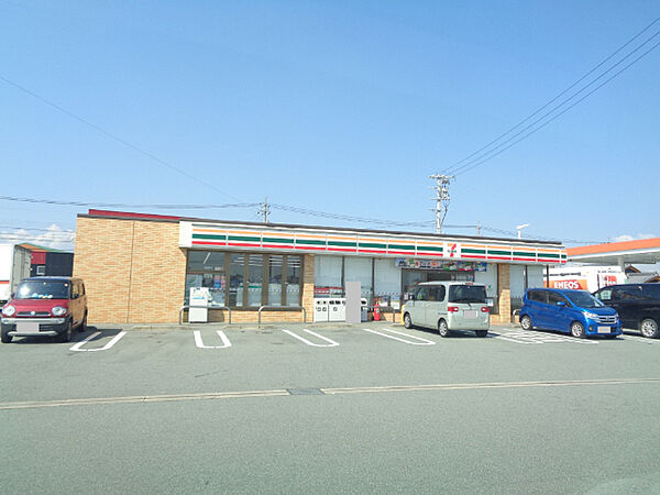 画像21:コンビニ「セブンイレブン松阪中道町店まで401m」