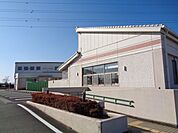 幼稚園、保育園「三雲南幼児園まで3000m」
