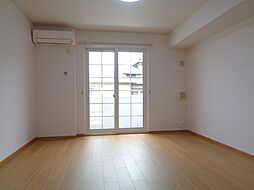 ヴォロンティエA 1階ワンルームのリビング/ダイニング