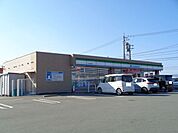 コンビニ「ファミリーマートまで370m」